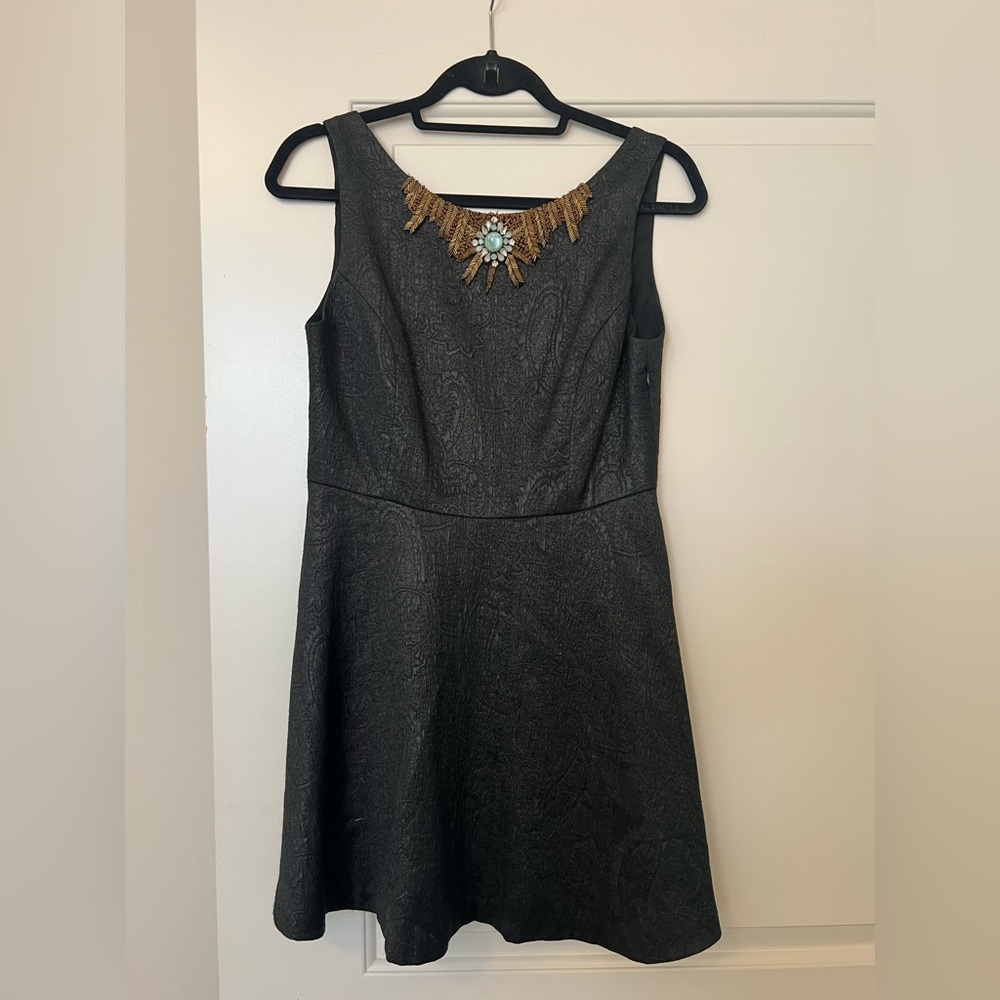 Little black formal wedding dress- 8 petite.